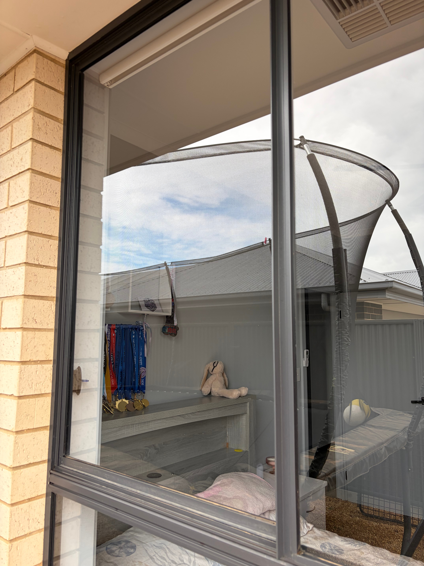 Sliding window & fly screen — after cleaning